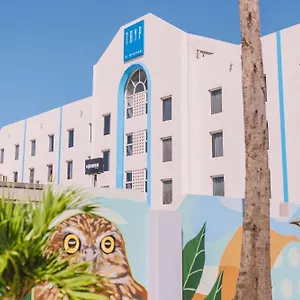 Отель Tryp By Wyndham Aruba (adults Only)